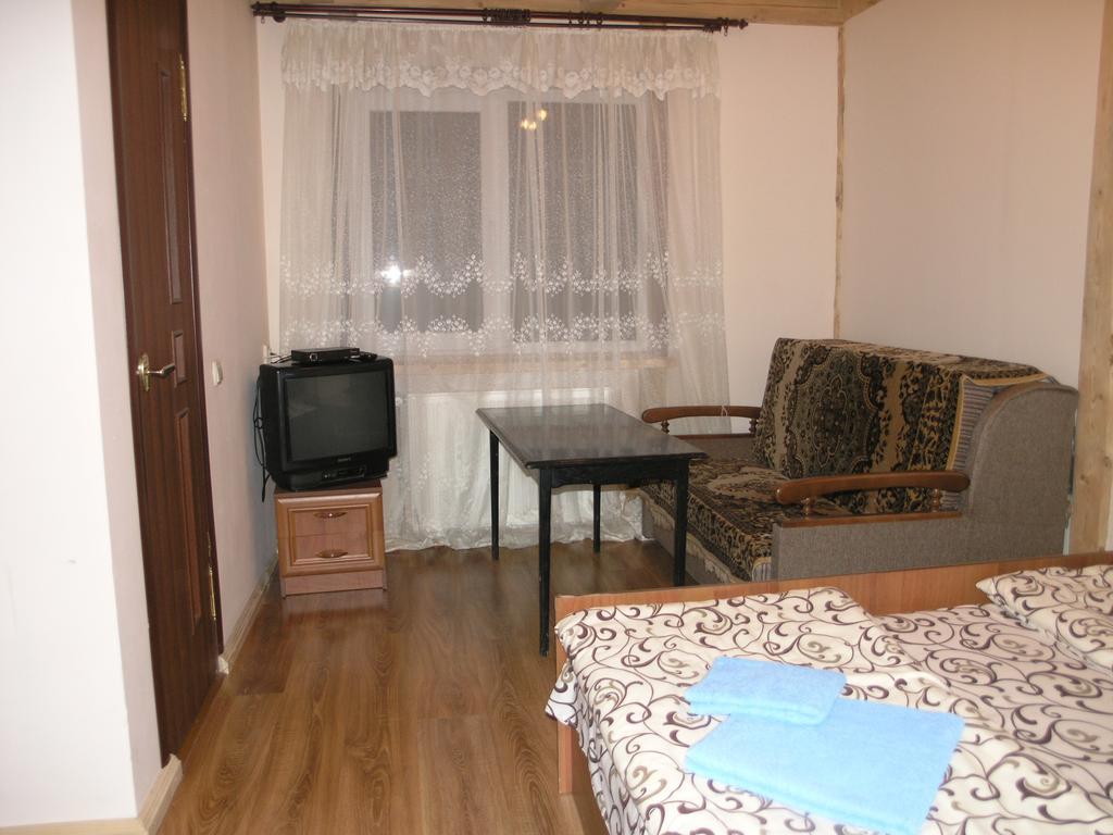 Hotel Arnika Tatariv Esterno foto