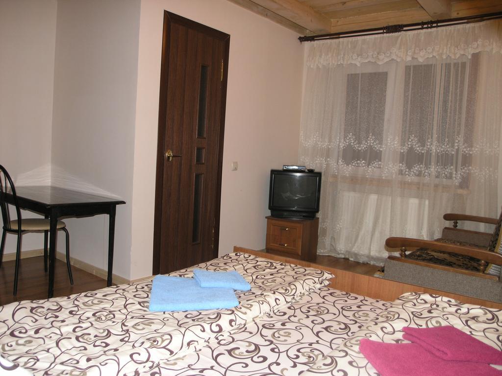 Hotel Arnika Tatariv Esterno foto